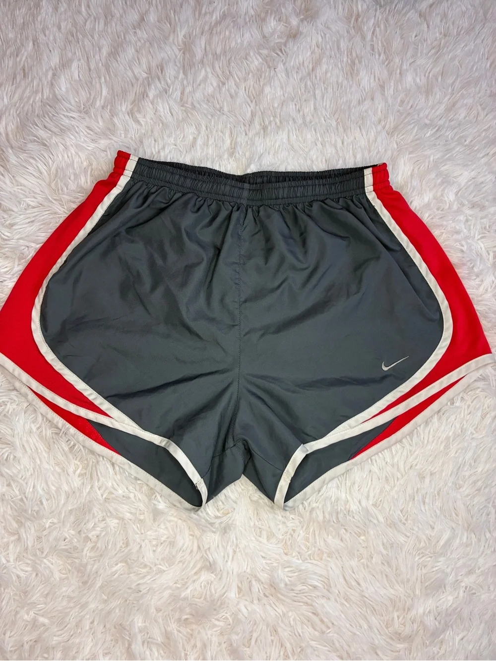 Nike Dri-Fit Women’s Gray & Red Running Shorts Size Small